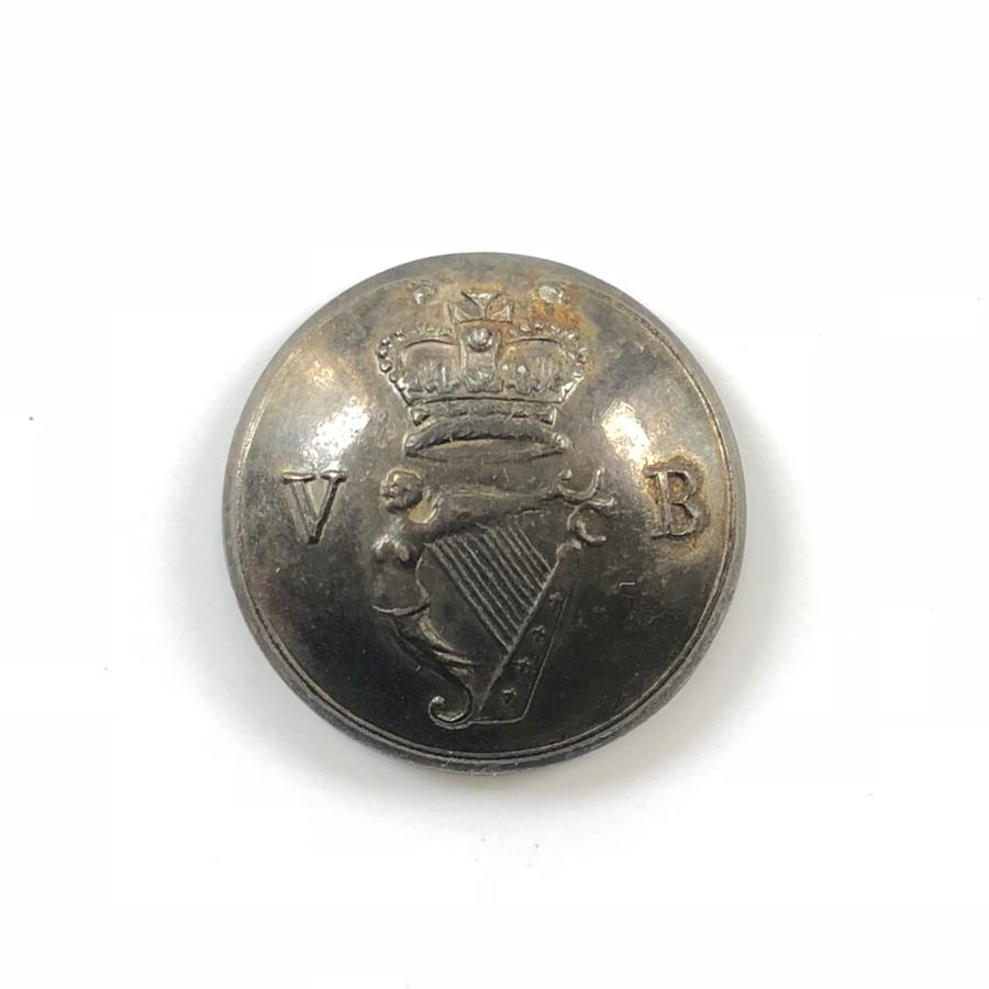 Irish Volunteer Officer’s silver plated coatee button circa 1798-180