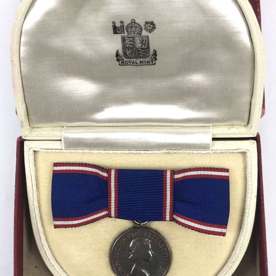 Royal Victorian Medal EIIR  RVO  silver lady's award in original case