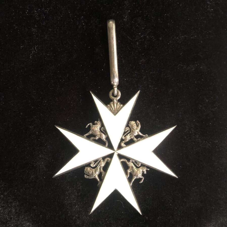 The Order of St. John of Jerusalem, Commander&rsquo;s neck badge